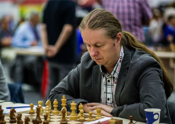 Foto de Andreas Kontokanis fuente: Nisipeanu Liviu-Dieter