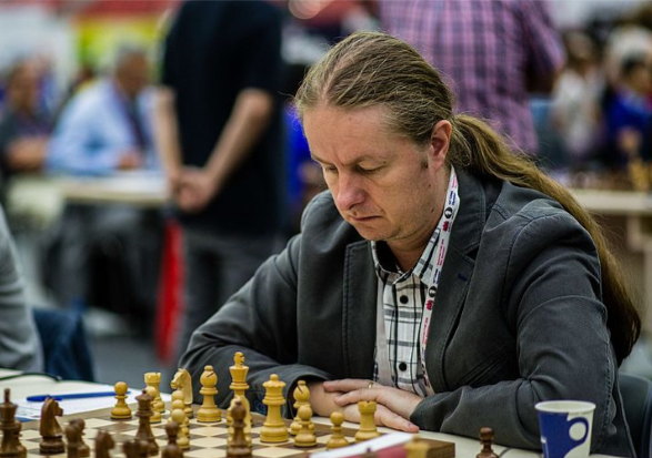 Foto de Andreas Kontokanis fuente: Nisipeanu Liviu-Dieter