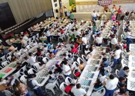 Diputados de Morena reúnen a 172 jugadores