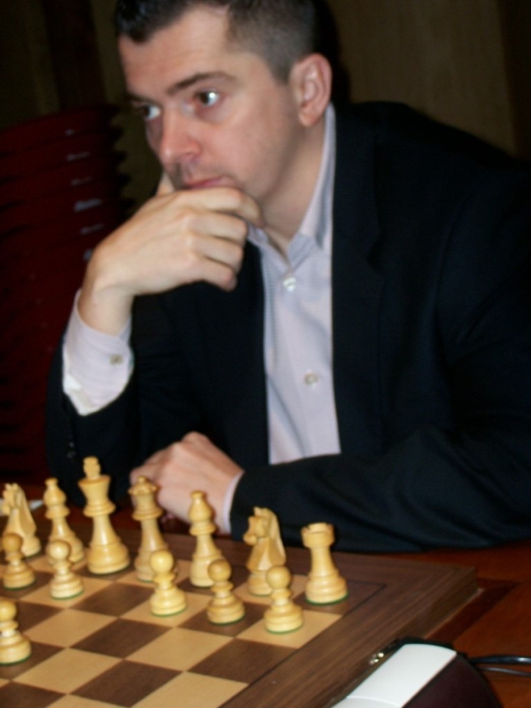 Alexander, quien ayer llegó a las 45 primaveras (nació el 3 de septiembre de 1975) defendió además tres veces los colores de Ucrania en sendas Olimpíadas. Posteriormente jugó en seis ocasiones bajo la bandera de Estados Unidos. 